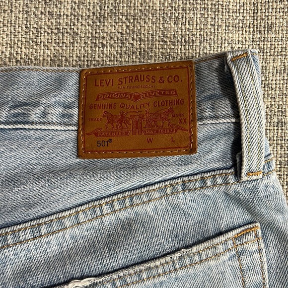 Levi’s Bermuda Shorts From Aritzia - Picture 3 of 5